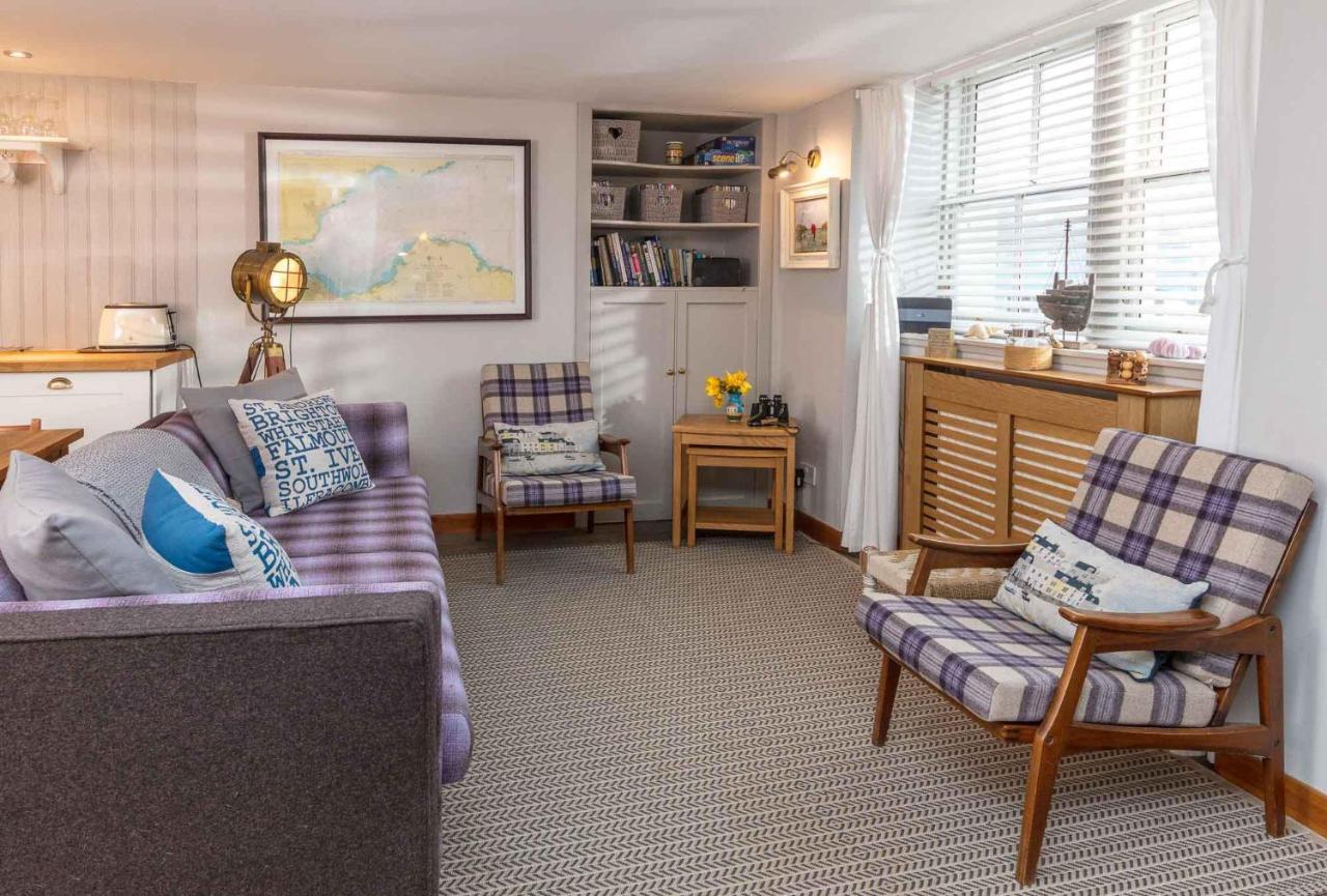 East Pier View- Stunning Shorefront Home Saint Monance 外观 照片